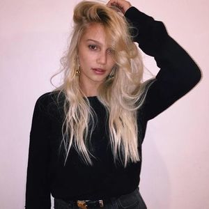 Meet your Posher, Gina